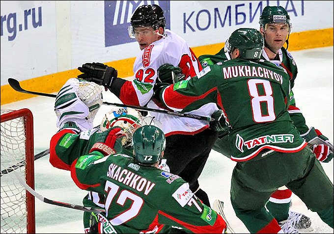 27 августа 2012 года. Магнитогорск. Мемориал Ромазана. "Ак Барс" — "Трактор" — 3:1 27 августа 2012 года. Магнитогорск. Мемориал Ромазана. "Ак Барс" — "Трактор" — 3:1