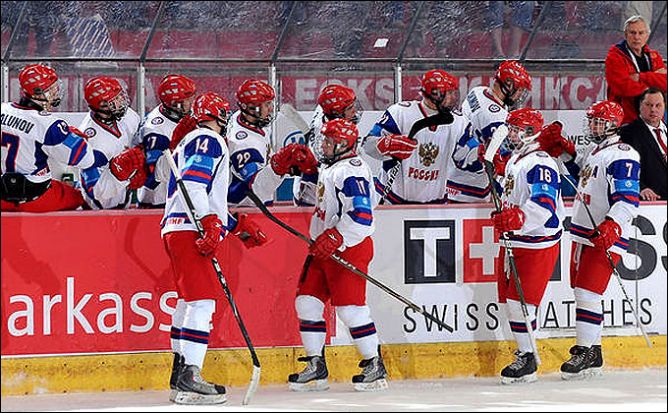 24 апреля 2011 года. Криммитшау. Чемпионат мира U-18. Матч за 3-е место. Канада — Россия — 4:6 24 апреля 2011 года. Криммитшау. Чемпионат мира U-18. Матч за 3-е место. Канада — Россия — 4:6