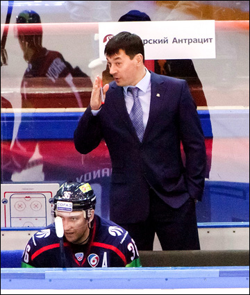 Андрей Тарасенко: Почему молодые игроки мало обращаются к старшим за советами? Стесняются или не хотят? Андрей Тарасенко: Почему молодые игроки мало обращаются к старшим за советами? Стесняются или не хотят?