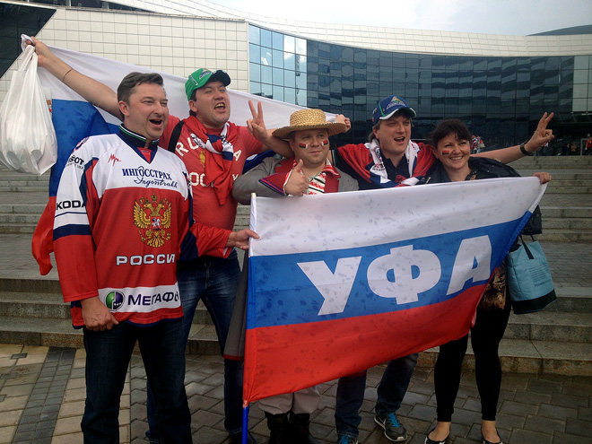 Болельщики уже на боевом посту! Болельщики уже на боевом посту!