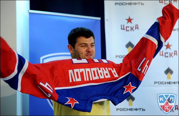 Самые громкие переходы прошлого межсезонья. Переход Александра Радулова в ЦСКА Самые громкие переходы прошлого межсезонья. Переход Александра Радулова в ЦСКА