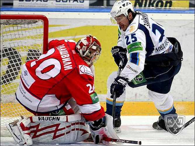05.04.2010. КХЛ. Плей-офф. 1/2 финала. "Локомотив" - ХК МВД - 6:1. Фото 01. 05.04.2010. КХЛ. Плей-офф. 1/2 финала. "Локомотив" - ХК МВД - 6:1. Фото 01.