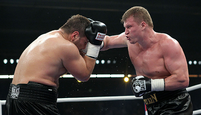 27 августа 2011 года. Эрфурт. Бой за звание чемпиона мира WBA между Александром Поветкиным и Русланом Чагаевым 27 августа 2011 года. Эрфурт. Бой за звание чемпиона мира WBA между Александром Поветкиным и Русланом Чагаевым
