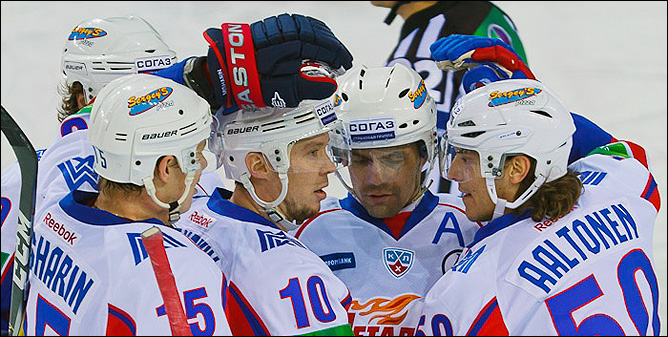 23 ноября 2011 года. Ханты-Мансийск. Регулярный чемпионат КХЛ. "Югра" — "Металлург" (Магнитогорск) – 3:5 23 ноября 2011 года. Ханты-Мансийск. Регулярный чемпионат КХЛ. "Югра" — "Металлург" (Магнитогорск) – 3:5