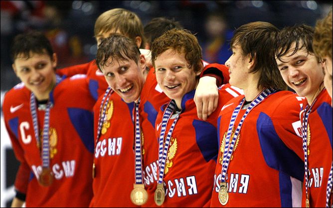 Сергей Немчинов молодежный Чемпионат мира по хоккею. Золотая медаль чемпионата мира по хоккею среди молодежи 2001.