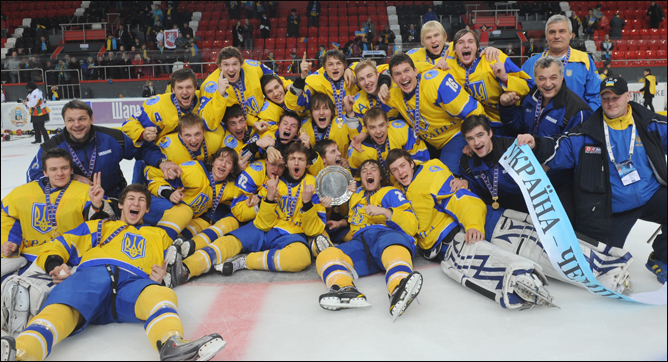 18 декабря 2011 года. Чемпионат мира (U-20). Дивизион II. Украина – Литва – 3:2 ОТ. 18 декабря 2011 года. Чемпионат мира (U-20). Дивизион II. Украина – Литва – 3:2 ОТ.