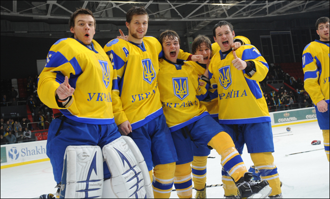 18 декабря 2011 года. Чемпионат мира (U-20). Дивизион II. Украина – Литва – 3:2 ОТ. 18 декабря 2011 года. Чемпионат мира (U-20). Дивизион II. Украина – Литва – 3:2 ОТ.