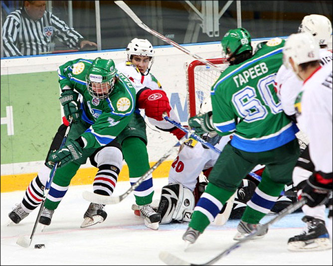 МХЛ. 2009/10. Плей-офф. 1/2 финала. "Толпар" (Уфа) - "Кузнецкие медведи" (Новокузнецк) - 1:2 (ШБ). Фото 01. МХЛ. 2009/10. Плей-офф. 1/2 финала. "Толпар" (Уфа) - "Кузнецкие медведи" (Новокузнецк) - 1:2 (ШБ). Фото 01.