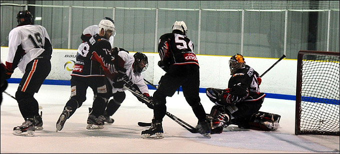 "Hockey Night in Boston". Бостон. 03.08.2012. "Омские Ястребы" — New England (США) — 5:1 (2:0, 2:0, 1:1) "Hockey Night in Boston". Бостон. 03.08.2012. "Омские Ястребы" — New England (США) — 5:1 (2:0, 2:0, 1:1)