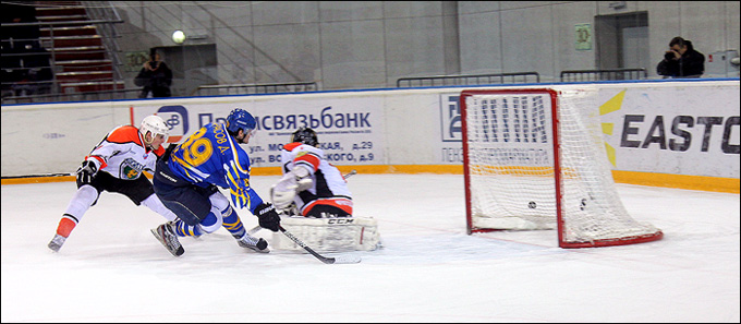 16 декабря 2013 года. Пенза. Регулярный чемпионат ВХЛ. "Дизель" — "Ермак" — 1:2 (ПБ) 16 декабря 2013 года. Пенза. Регулярный чемпионат ВХЛ. "Дизель" — "Ермак" — 1:2 (ПБ)