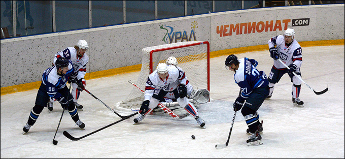 24 октября 2013 года. Кондопога. Регулярный чемпионат ВХЛ. "ВМФ-Карелия" — "Южный Урал" — 3:1 24 октября 2013 года. Кондопога. Регулярный чемпионат ВХЛ. "ВМФ-Карелия" — "Южный Урал" — 3:1