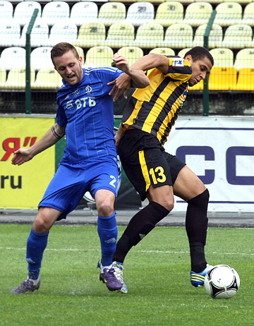 "Алания" (Владикавказ) – "Динамо" (Москва) – 1:0. Команды наиграли на четыре удаления "Алания" (Владикавказ) – "Динамо" (Москва) – 1:0. Команды наиграли на четыре удаления