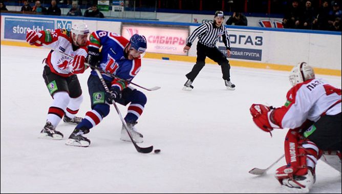 28 декабря 2010 года. Регулярный чемпионат КХЛ. "Сибирь" - "Металлург" (Нк) - 2:1. 28 декабря 2010 года. Регулярный чемпионат КХЛ. "Сибирь" - "Металлург" (Нк) - 2:1.