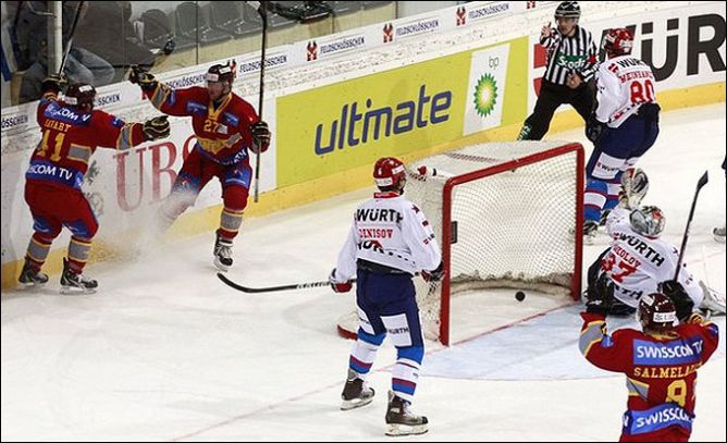 30 декабря 2010 года. Кубок Шпенглера. 1/2 финала. СКА - "Серветт" - 4:3 ОТ. 30 декабря 2010 года. Кубок Шпенглера. 1/2 финала. СКА - "Серветт" - 4:3 ОТ.