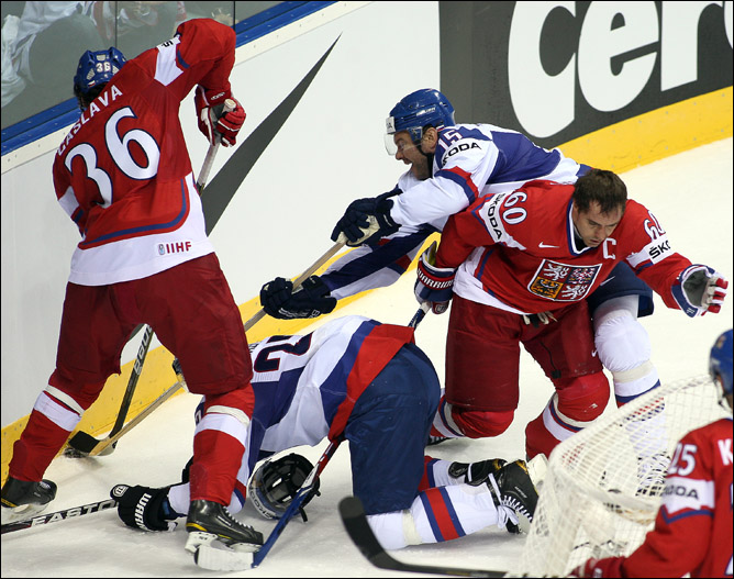 6 мая 2011 года. Братислава. Чемпионат мира. Чехия — Словакия — 3:2 6 мая 2011 года. Братислава. Чемпионат мира. Чехия — Словакия — 3:2
