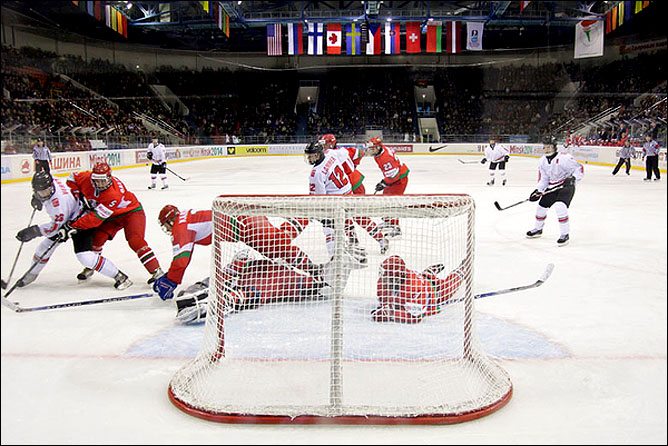 17.04.2010. Чемпионат мира U-18. Белоруссия - Швейцария - 2:3. Фото 01. 17.04.2010. Чемпионат мира U-18. Белоруссия - Швейцария - 2:3. Фото 01.