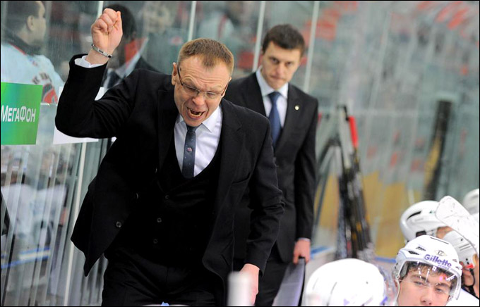 16 марта 2012 года. Омск. Плей-офф чемпионата МХЛ. 1/8 финала. "Омские Ястребы" — "Реактор" — 3:2 16 марта 2012 года. Омск. Плей-офф чемпионата МХЛ. 1/8 финала. "Омские Ястребы" — "Реактор" — 3:2