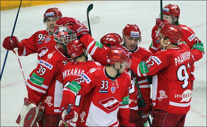 6 января 2011 года. Регулярный чемпионат КХЛ. Сокольники. "Спартак" - "Динамо" М - 5:3. 6 января 2011 года. Регулярный чемпионат КХЛ. Сокольники. "Спартак" - "Динамо" М - 5:3.
