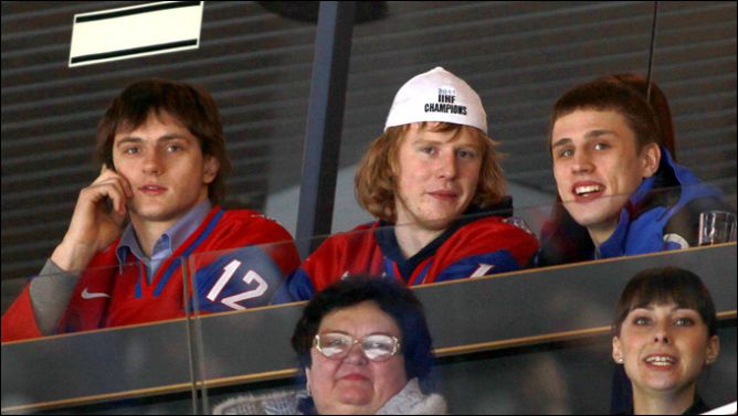 8 января 2011 года. Регулярный чемпионат КХЛ. Ярославль. "Локомотив" - "Динамо" Мн - 1:2. 8 января 2011 года. Регулярный чемпионат КХЛ. Ярославль. "Локомотив" - "Динамо" Мн - 1:2.