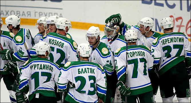 ХК "Салават Юлаев" (Уфа). ХК "Салават Юлаев" (Уфа).