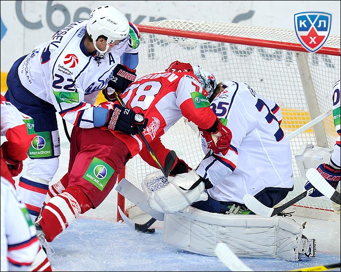 17 сентября 2012 года. Москва. Регулярный чемпионат КХЛ. "Спартак" — "Сибирь" — 3:5 17 сентября 2012 года. Москва. Регулярный чемпионат КХЛ. "Спартак" — "Сибирь" — 3:5