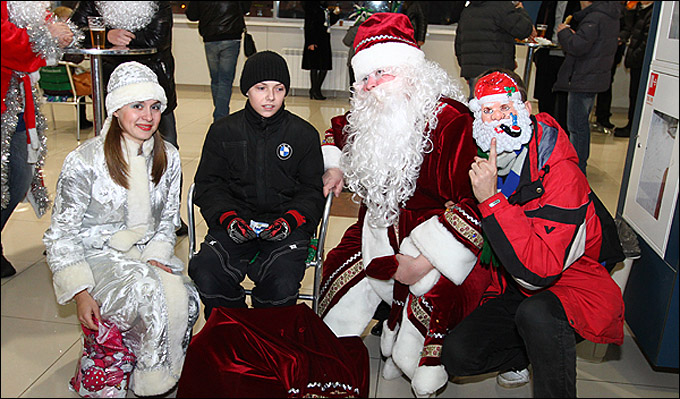 30 декабря 2011 года. Уфа. Регулярный матч КХЛ. "Салават Юлаев" — "Барыс" — 4:2 30 декабря 2011 года. Уфа. Регулярный матч КХЛ. "Салават Юлаев" — "Барыс" — 4:2