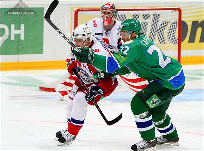 13 января 2011 года. Регулярный чемпионат КХЛ. Уфа. "Салават Юлаев" - "Локомотив" - 7:6. 13 января 2011 года. Регулярный чемпионат КХЛ. Уфа. "Салават Юлаев" - "Локомотив" - 7:6.