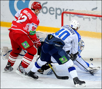 18 ноября 2012 года. Сокольники. Регулярный чемпионат КХЛ. "Спартак" — "Нефтехимик" — 2:1 18 ноября 2012 года. Сокольники. Регулярный чемпионат КХЛ. "Спартак" — "Нефтехимик" — 2:1