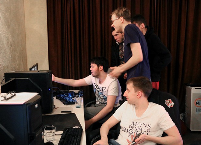 Team Empire во время буткемпа Team Empire во время буткемпа