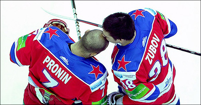 20 декабря 2011 года. Москва. Регулярный чемпионат КХЛ. ЦСКА – СКА – 2:5 20 декабря 2011 года. Москва. Регулярный чемпионат КХЛ. ЦСКА – СКА – 2:5