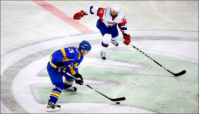 19 апреля 2012 года. Любляна. Чемпионат мира, дивизион I. Словения — Украина — 3:2 19 апреля 2012 года. Любляна. Чемпионат мира, дивизион I. Словения — Украина — 3:2