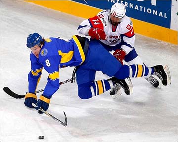 19 апреля 2012 года. Любляна. Чемпионат мира, дивизион I. Словения — Украина — 3:2 19 апреля 2012 года. Любляна. Чемпионат мира, дивизион I. Словения — Украина — 3:2