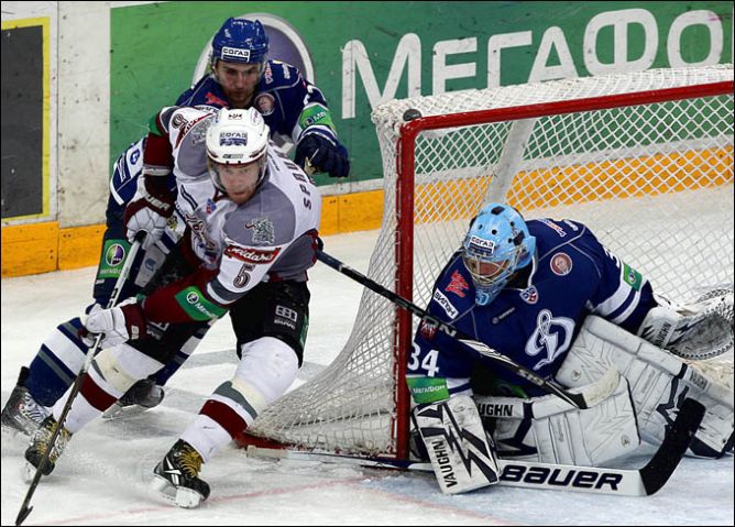 20 января 2011 года. Регулярный чемпионат КХЛ. Лужники. "Динамо" М - "Динамо" Р - 1:3. 20 января 2011 года. Регулярный чемпионат КХЛ. Лужники. "Динамо" М - "Динамо" Р - 1:3.