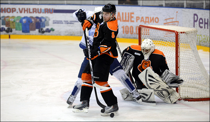6 декабря 2012 года. Пермь. Регулярный чемпионат ВХЛ. "Молот-Прикамье" — ХК ВМФ — 4:2 6 декабря 2012 года. Пермь. Регулярный чемпионат ВХЛ. "Молот-Прикамье" — ХК ВМФ — 4:2