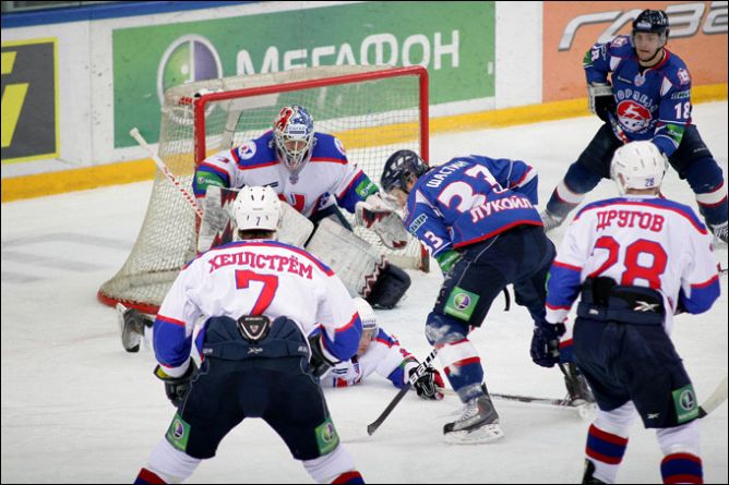 21 января 2011 года. Регулярный чемпионат КХЛ. Нижний Новгород. "Торпедо" - "Сибирь" - 4:3. 21 января 2011 года. Регулярный чемпионат КХЛ. Нижний Новгород. "Торпедо" - "Сибирь" - 4:3.
