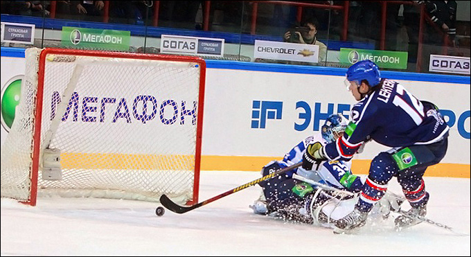 22 сентября 2012 года. Новосибирск. Регулярный чемпионат КХЛ. "Сибирь" — "Динамо" Мн — 2:1 22 сентября 2012 года. Новосибирск. Регулярный чемпионат КХЛ. "Сибирь" — "Динамо" Мн — 2:1