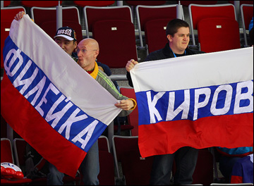 За кого на матче Швеция — Чехия болеют Филейка и Киров? За кого на матче Швеция — Чехия болеют Филейка и Киров?