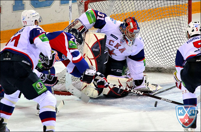 1 февраля 2012 года. Магнитогорск. Регулярный чемпионат КХЛ. "Металлург" (Магнитогорск) — СКА — 4:3 1 февраля 2012 года. Магнитогорск. Регулярный чемпионат КХЛ. "Металлург" (Магнитогорск) — СКА — 4:3