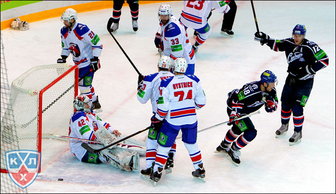 28 ноября 2012 года. Новосибирск. Регулярный чемпионат КХЛ. "Сибирь" — "Лев" — 2:1 28 ноября 2012 года. Новосибирск. Регулярный чемпионат КХЛ. "Сибирь" — "Лев" — 2:1