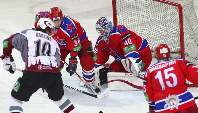 24 января 2011 года. Регулярный чемпионат КХЛ. Москва. ЦСКА - "Динамо" Р - 5:4. 24 января 2011 года. Регулярный чемпионат КХЛ. Москва. ЦСКА - "Динамо" Р - 5:4.