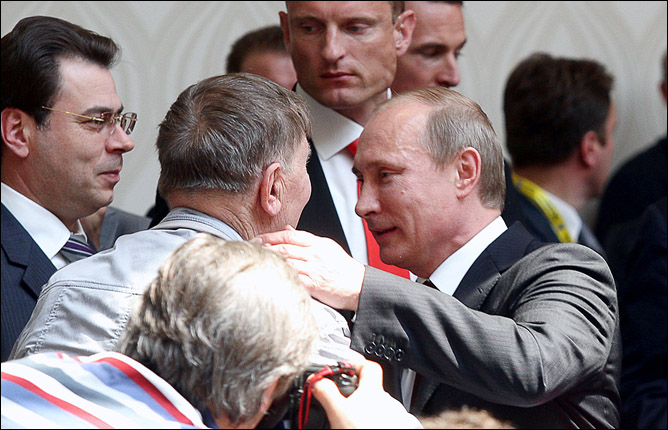 Братислава. Май 2011 года. С премьер-министром Владимиром Путиным Братислава. Май 2011 года. С премьер-министром Владимиром Путиным