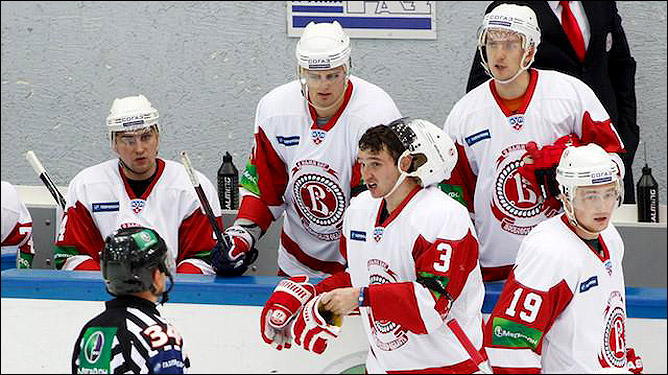 20 сентября 2011 года. Нижний Новгород. Регулярный чемпионат КХЛ. "Торпедо" — "Витязь" — 2:3 20 сентября 2011 года. Нижний Новгород. Регулярный чемпионат КХЛ. "Торпедо" — "Витязь" — 2:3