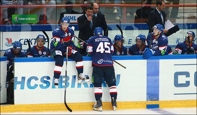 21 сентября 2011 года. Новосибирск. Регулярный чемпионат КХЛ. "Сибирь" — "Салават Юлаев" — 5:4 21 сентября 2011 года. Новосибирск. Регулярный чемпионат КХЛ. "Сибирь" — "Салават Юлаев" — 5:4