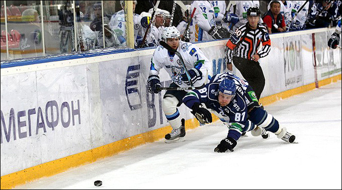 21 сентября 2011 года. Лужники. Регулярный чемпионат КХЛ. "Динамо" М — "Барыс" — 6:3 21 сентября 2011 года. Лужники. Регулярный чемпионат КХЛ. "Динамо" М — "Барыс" — 6:3