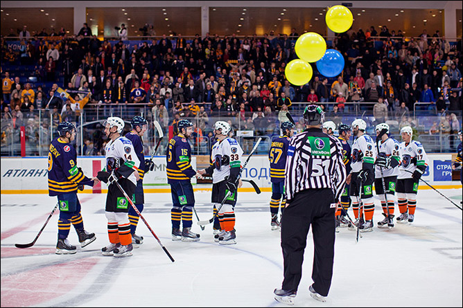21 сентября 2011 года. Мытищи. Регулярный чемпионат КХЛ. "Атлант" — "Лев" — 4:3 21 сентября 2011 года. Мытищи. Регулярный чемпионат КХЛ. "Атлант" — "Лев" — 4:3