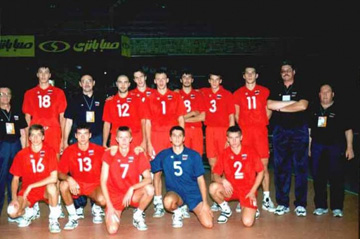 Сборная России в 2003 году заняла лишь пятое место Сборная России в 2003 году заняла лишь пятое место