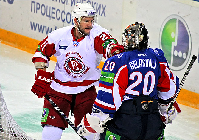 22 сентября 2011 года. Магнитогорск. Регулярный чемпионат КХЛ. "Металлург" Мг — "Витязь" 22 сентября 2011 года. Магнитогорск. Регулярный чемпионат КХЛ. "Металлург" Мг — "Витязь"