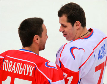 29 августа 2012 года. Сокольники. Благотворительный матч "От чистого сердца". Команда Ковальчука — команда Малкина 29 августа 2012 года. Сокольники. Благотворительный матч "От чистого сердца". Команда Ковальчука — команда Малкина