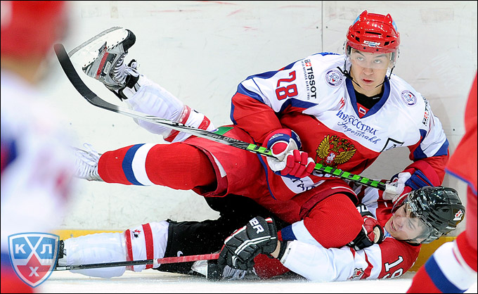 10 августа 2012 года. Ярославль. Суперсерия-2012. Россия (мол) — Канада (мол) — 6:3 10 августа 2012 года. Ярославль. Суперсерия-2012. Россия (мол) — Канада (мол) — 6:3