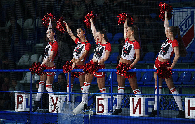17 октября 2013 года. Тюмень. Регулярный чемпионат ВХЛ. "Рубин" — "Сокол" — 3:1 17 октября 2013 года. Тюмень. Регулярный чемпионат ВХЛ. "Рубин" — "Сокол" — 3:1
